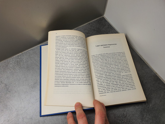 Wolfh Halsti, Mies elää aikaansa 1 -kirja