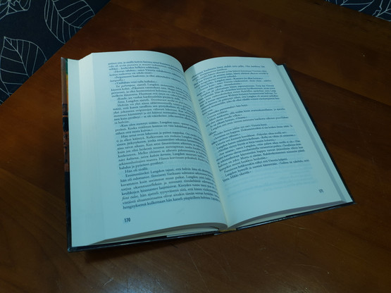 Enkelit ja Demonit (Dan Brown)