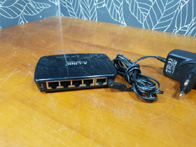 5 -porttinen kytkin (A-Link  WNA (L) 11n)