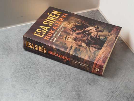 Rukajärven Korpisissit ja Kenttävartiojoki -kirjat