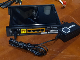 Reititin (Netgear WNR2000)