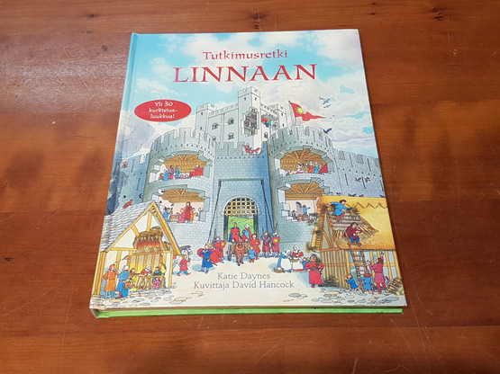 Kirja (Katie Daynes - Tutkimusretki linnaan)