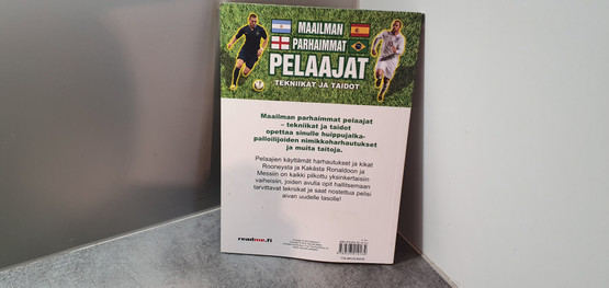 Kirja (Maailman parhaimmat pelaajat)