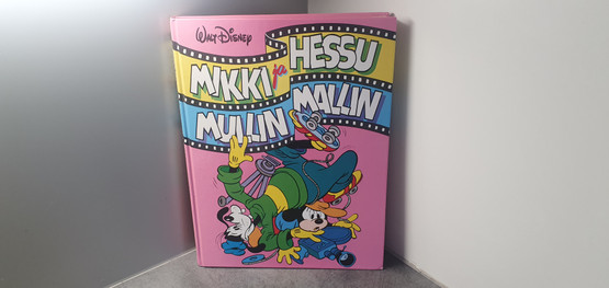 Kirja (Mikki ja Hessu mullin mallin)