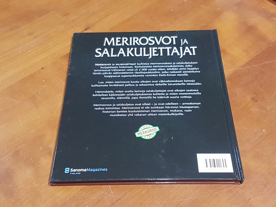 Kirja. (Moira Butterfield - Merirosvot ja salakujettajat)