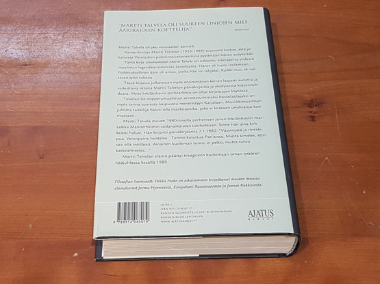 Kirja. (Pekka Hako - Unohtumaton Martti Talvela)