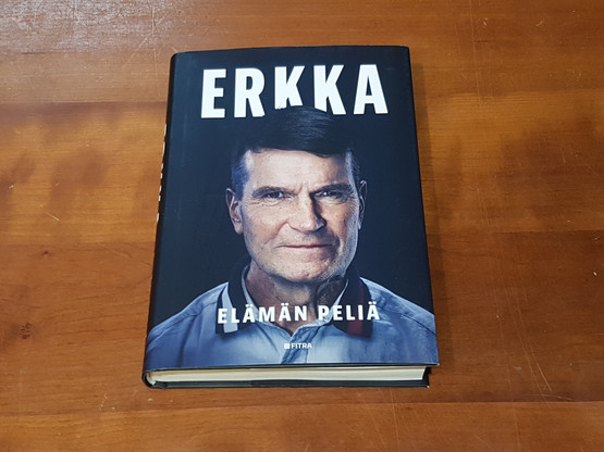 Kirja (Erkka Westerlund, Manu Tuppurainen - ERKKA - Elämän peliä)