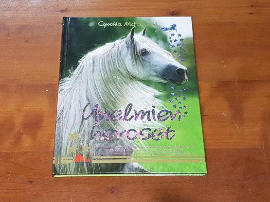 Kirja (Cynthia McFarland. Unelmieni hevoset)