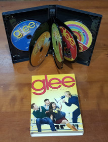 DVD (Glee - 1.tuotantokausi, neljän levyn boksi)