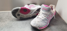 Sisäpelikengät, koko 42 (Asics)