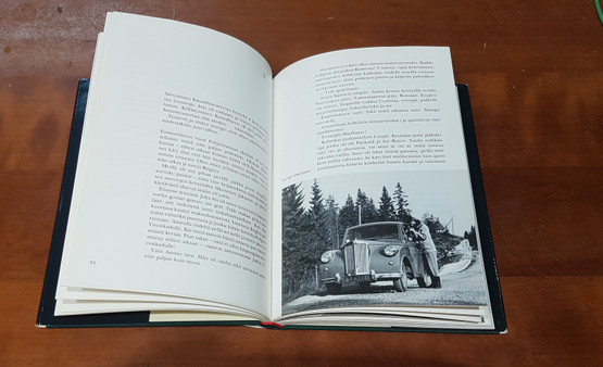 Kirja (Lasse Pöysti - Jalat maahan)