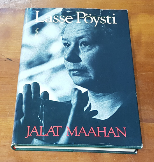 Kirja (Lasse Pöysti - Jalat maahan)