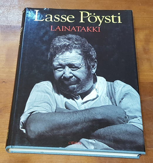 Kirja (Lasse Pöysti - Lainatakki)