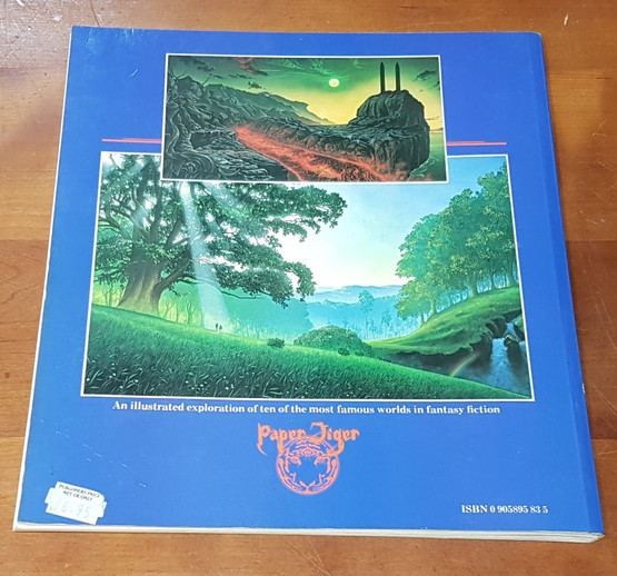 Kirja (Realms of Fantasy - An illustrated exploration of ten of the most famous worlds in fantasy fiction) 