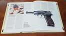 Kirja (Roger Ford - The World's Great Handguns From 1450 To The Present Day)