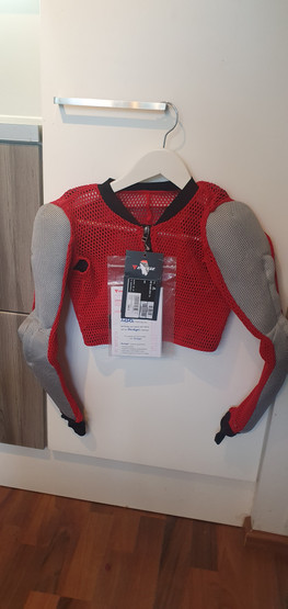 Laskettelusuoja, JR L (Dainese)