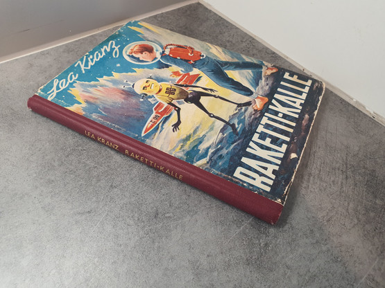 Kirja (Lea Krang - Raketti-Kalle -kirja)