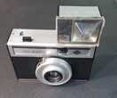 Filmikamera (Agfa Iso-Rapid I ja salama)