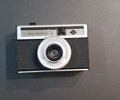 Filmikamera (Agfa Iso-Rapid I ja salama)
