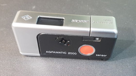 Filmikamera (Agfamatic 2000 pocket)