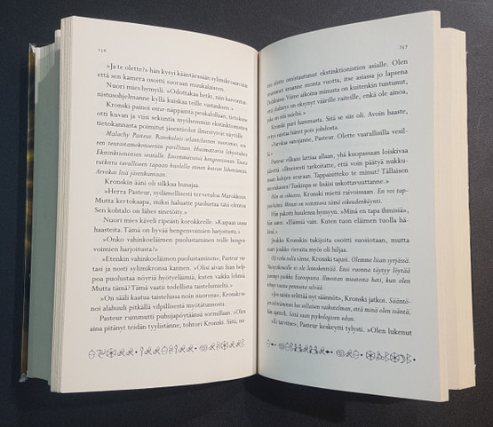 Lasten kierrätyskirja (Eioin Colfer - Artemis Fowl - Aikaparadoksi)