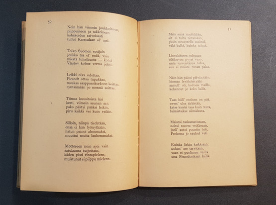 Kirja (J.L. Runeberg - Vänrikki Stoolin tarinat)