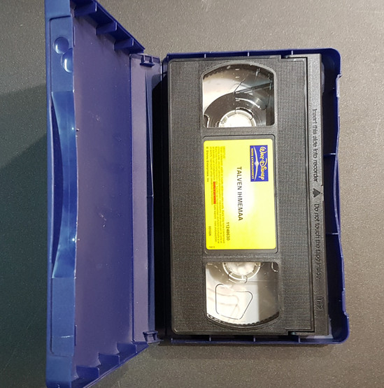 VHS-elokuva (Walt Disney: Talven Ihmemaa)