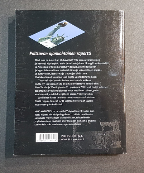 Kirja (Keijo Korhonen  - Haavoitettu jättiläinen - Yhdysvallat syyskuun 2001 jälkeen)