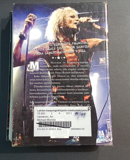 Kierrätyskirja (Ari Väntänen - Michael Monroe)