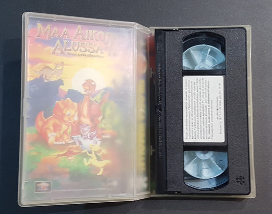 VHS-elokuva (Maa aikojen alussa II)