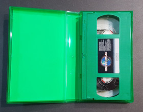 VHS-elokuva (Maa aikojen alussa VIII)