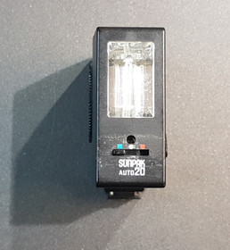 Kameran salamavalo (Sunpak Auto 20)