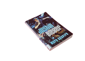 Kierrätyskirja (Marc Shapiro - Justin Bieber : The Fever)