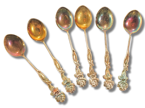 Kuusi 11 cm alpakkalusikkaa 