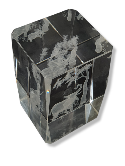 Lasinen koriste-esine (Norsut)