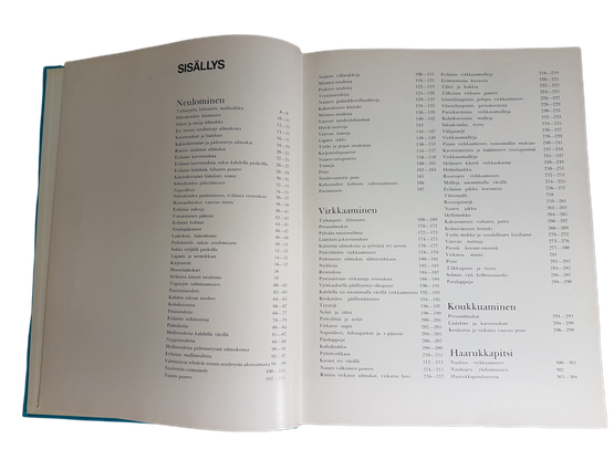 Kirja (Kauneimmat käsityöt 1)