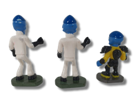 Kolme figuuria (Just Ent Ltd)