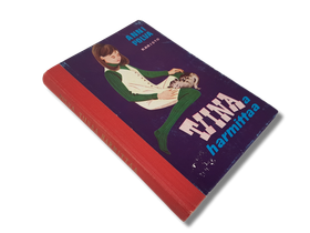 Kirja (Anni Polva - Tiinaa harmittaa)