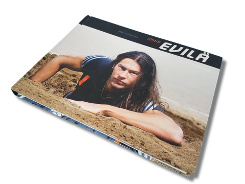 Kirja (Mika Wickström - Ilmiö Evilä)