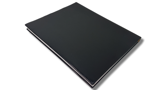 Kirja (Timo Martin ja Matti Nukari - Idealismin vuosista reaaliaikaan - 125 vuotta taidetta ja taloutta)