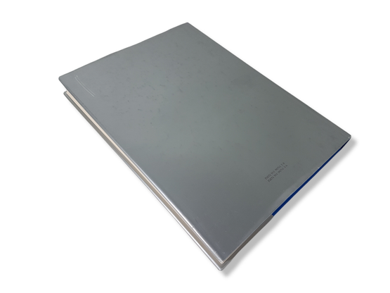 Kirja (Vuosisatamme kuvissa - Oman aikamme historiaa I)