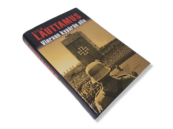 Kirja (Niilo Lauttamus - Vieraan kypärän alla)