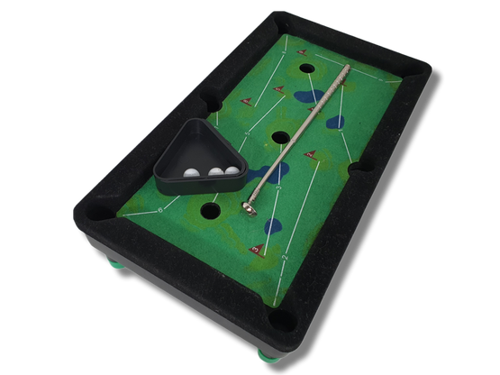 Pieni pöytägolf -peli