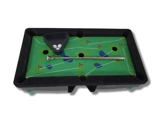 Pieni pöytägolf -peli