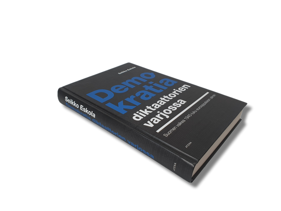 Kirja (Demokratia diktaattorien varjossa)