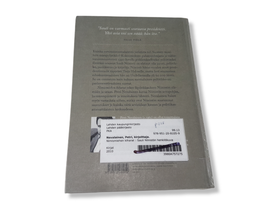 Kierrätyskirja (Petri Nevalainen - Nimismiehen kiharat - Sauli Niinistön henkilökuva)