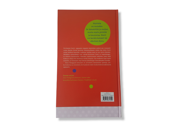 Kirja (Stine Hoelgaard Johansen - Hurmaavat huivit)