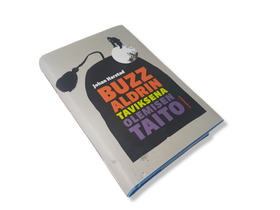 Kirja (Johan Harstad - Buzz Aldrin taviksena olemisen taito)