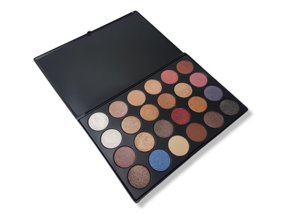 Luomivärit - 24 väriä (J. Cat Beverly Hills 90210 24 Eyeshadow Palette)
