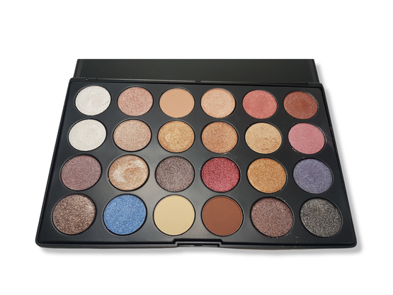 Luomivärit - 24 väriä (J. Cat Beverly Hills 90210 24 Eyeshadow Palette)